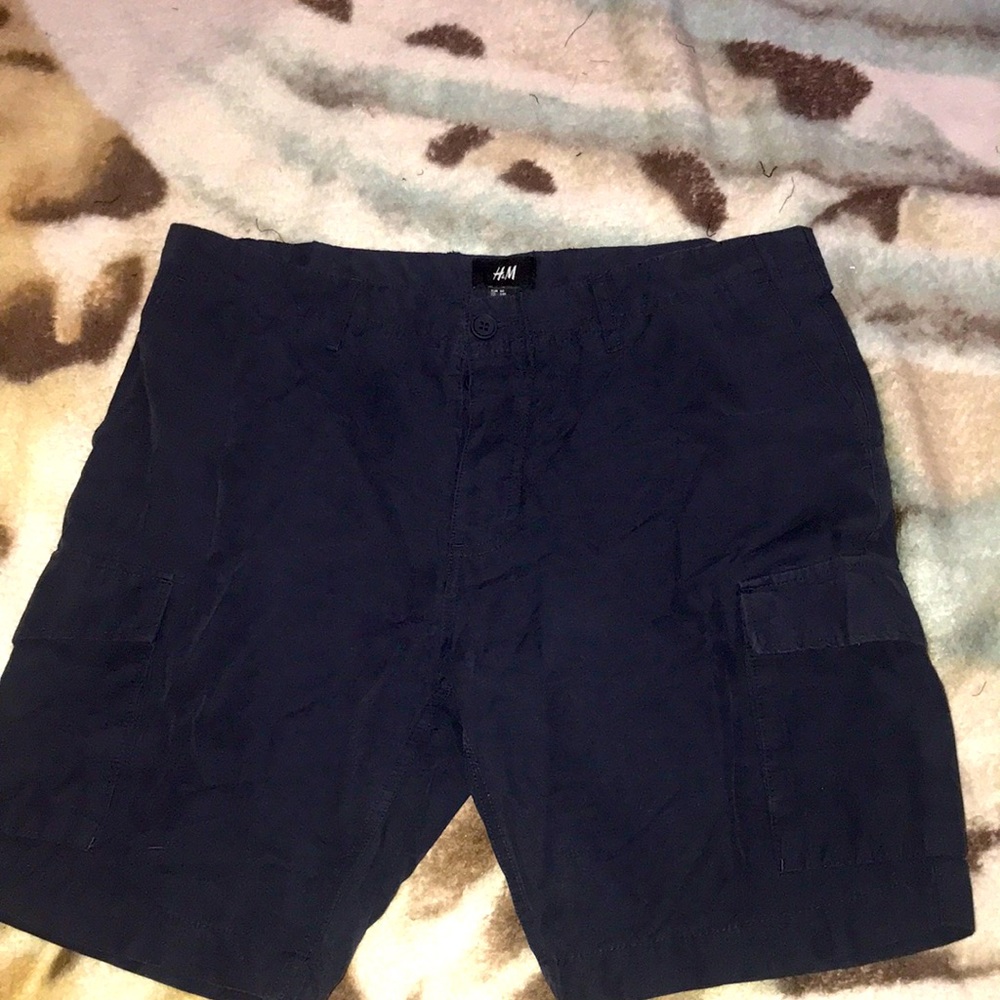 H&M navy cargo shorts